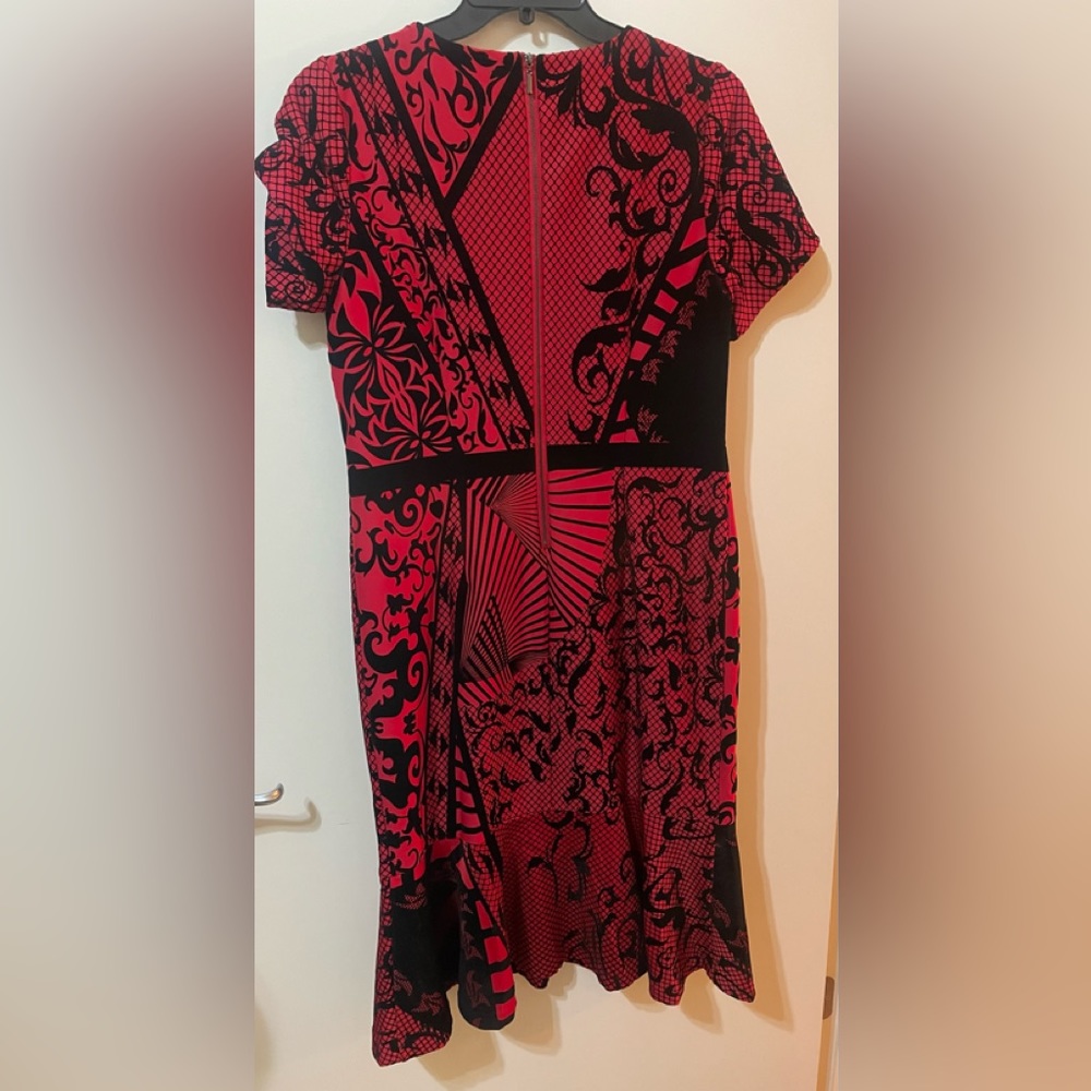 Dress - Picture 3 of 3
